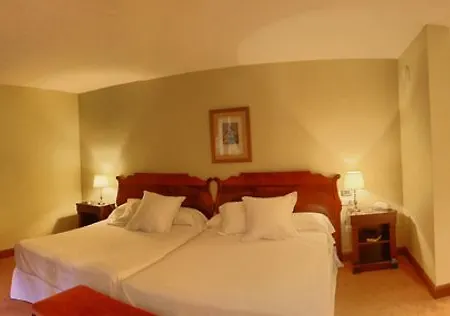 Etxeberri Hotel 2*